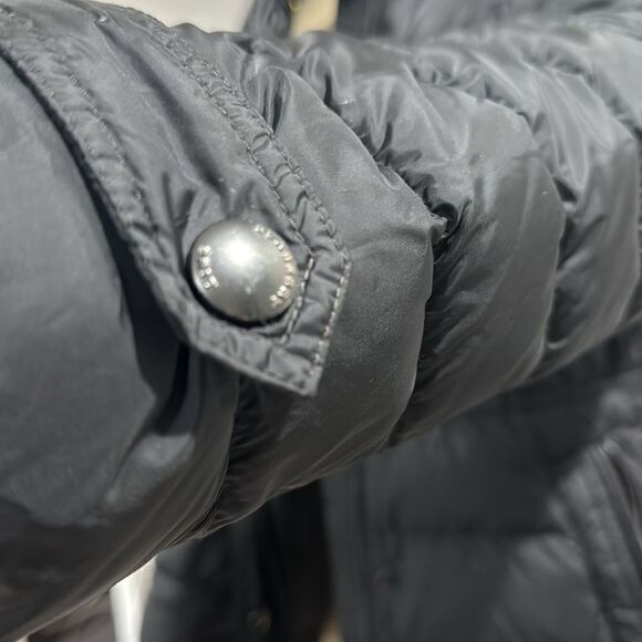 BURBERRY BRIT PUFFER DOWN JACKET. - Picture 6 of 16